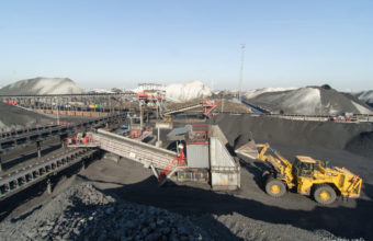 OP- EN OVERSLAG VAN DROGE  BULKGOEDEREN OP- EN OVERSLAG VAN DROGE BULKGOEDEREN